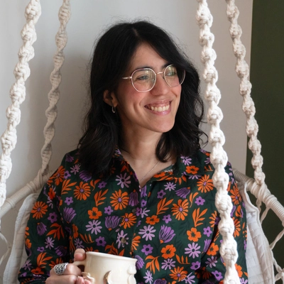 LuCaceres cuadrado 400